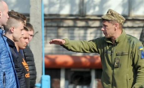 Чоловіків від 25 до 60 років, які не стояли на обліку, поставлять на нього автоматично