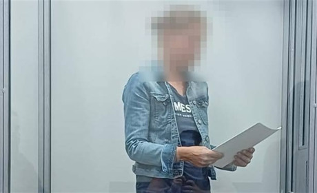 Коригувальниця з Чорноморська зливала ворогу дислокації військових на Одещині: її судитимуть