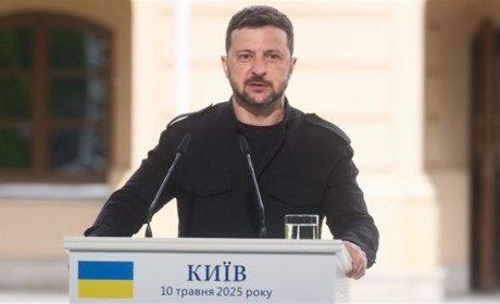 Володимир Зеленський розкритикував ідею 15-кілометрової буферної зони і згадав про Херсон