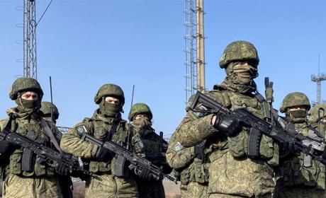 Зачинені магазини, заборона виходити з дому. Тиск на жителів Каховрки окупантами посилюється