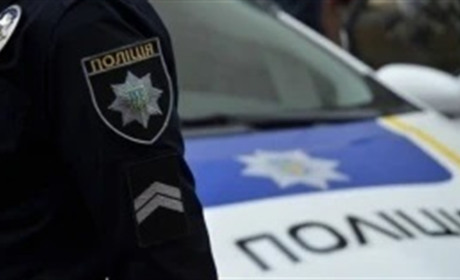 На Шепетівщині чоловік побив поліцейського під час перевірки документів