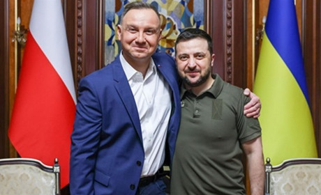 Президент Польщі Анджей Дуда порадив Зеленському прийняти капітуляцію росії в Переяславі