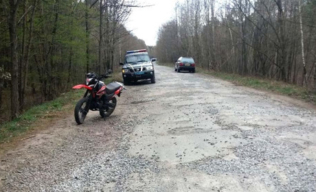 Поблизу села Жовкині у дорожній пригоді травмувалися мотоцикліст та пасажир