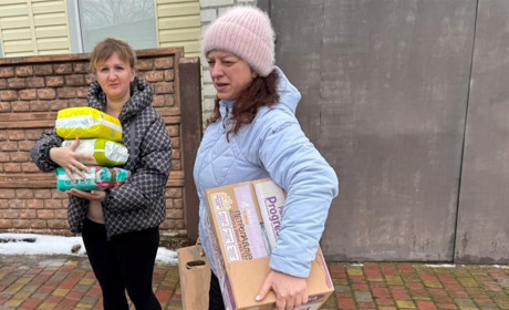 Італійські волонтери допомогли родинам ВПО з немовлятами у Петропавлівській громаді