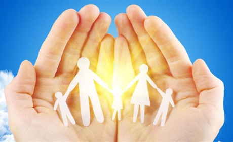 Грошові фонди, які допомагають українцям: як ними скористатись?