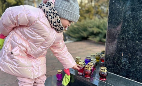 Втримали небо свободи: у Біляївці вшанували пам'ять Героїв Небесної Сотні