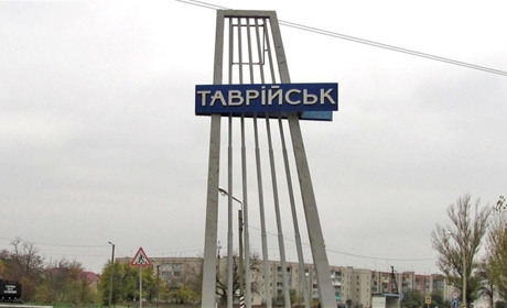 Поліція шукає свідків розстрілу цивільного авто біля Таврійська