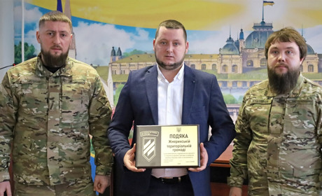 Жмеринська громада отримала Подяку за підвищення боєздатності 3-ї окремої штурмової бригади