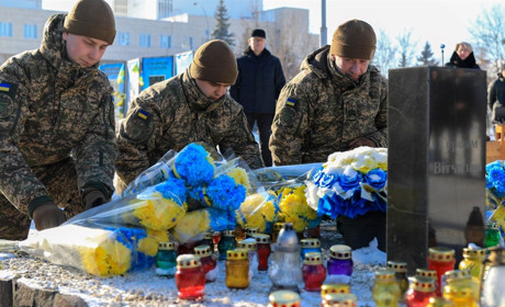 У Нетішині вшанували пам'ять героїв-кібергів
