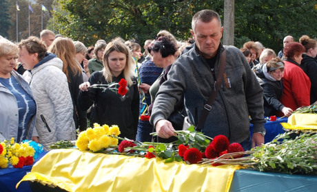 Шосткинщина провела в останню путь двох своїх Героїв