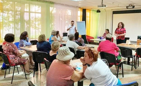 Вараський клуб для людей літнього віку «Кава+» розширюють. Тепер існуватиме ще проєкт «Відродження»