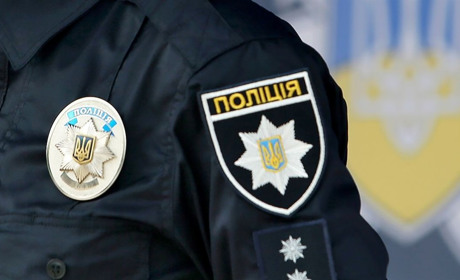23-річна дівчина викрала продукти з супермаркету, а 36-річний чоловік — бензопилу з підприємства