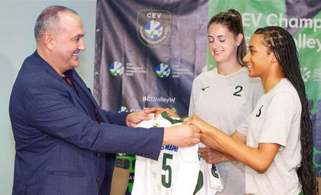 За волейбольний клуб Южного будуть грати дві іноземки (ФОТО)