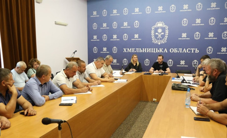 Відбулася нарада з керівниками громад щодо переходу усіх шкіл в офлайн навчання