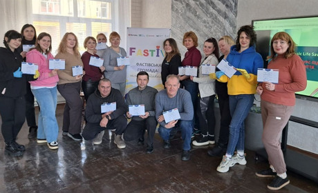 Навички, що рятують життя: у Фастівській громаді триває навчання з домедичної допомоги