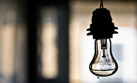 Відключення світла у травні: хто та коли залишиться без електроенергії на Сарненщині