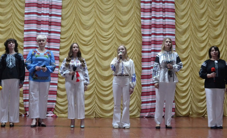 Творчість заради Перемоги: у Старокостянтинові пройшов звітний концерт гурту «Берегиня»