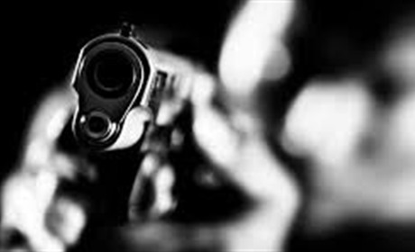 В кременчан, котрі відпочивали в Тернополі, поліцейські вилучили ніж та пістолет