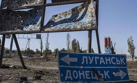 Прифронтові села Луганщини перебувають під обстрілами. З Невського вдалося евакуювати 49-річну жінку