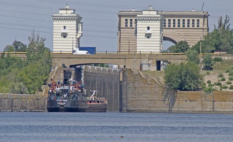 Експеримент на Каховському шлюзі