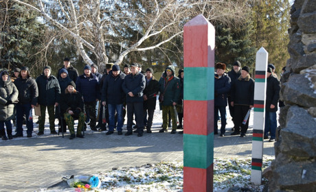У Сватовому учасники бойових дій в Афганістані вшанували пам’ять про загиблих однополчан
