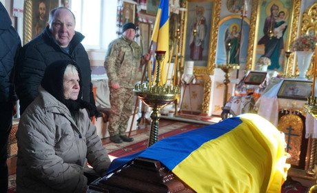 Він не дожив до свого 38-річчя дев'ять днів: Сатанів попрощався з Олександром Слободяном