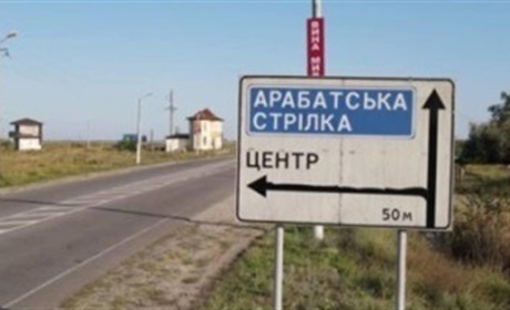 Логістичний коридор окупантів на ТОТ Херсонщини: бази відпочинку стають казармами