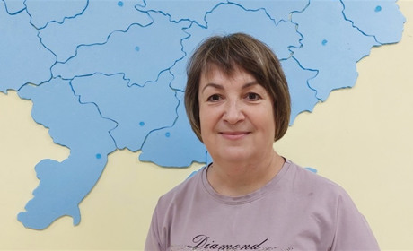 Учительку математики з Глухова відзначили на обласному рівні за підсумками навчального року