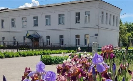 Шосткинська гімназія влаштовує благодійний ярмарок для допомоги ЗСУ
