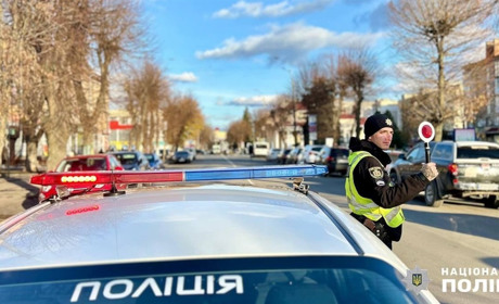 П’яне кермування, хабар патрульним і фальшиве замінування: звягелянин може сісти у тюрму на 8 років