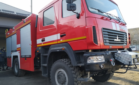 У Володимирці на бойове чергування заступив новий аварійно-рятувальний МАЗ. Його купила держава
