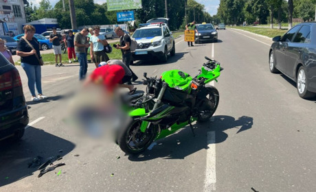 У Переяславі 32-річний мотоцикліст загинув на місці ДТП після зіткнення з авто: хроніка поліції