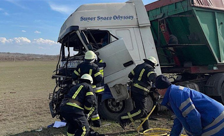 Очередная авария в Сафьянах: водителя вырезали из кабины