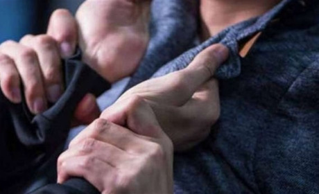 Поліцейські повідомили про підозру жителю Брусенок за нанесення тяжких тілесних ушкоджень сусідові