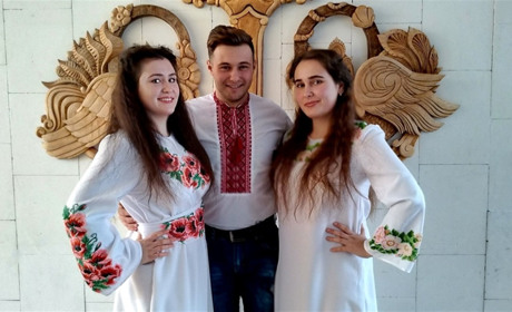 Сімейне тріо, народжене з любові: історія родини Малашевич
