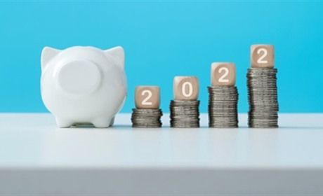 Що зміниться для українців із початком 2022 року: пенсія, зарплата, податки
