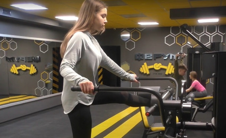 Приходь у спортклуб "Ферум"! Неділя - вхід вільний: приводимо себе в форму разом. Відео