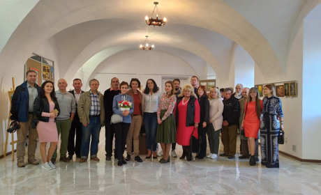 У «Старій Умані» проводять виставку «Осінній вернісаж». У ній представлені 33 уманських митці
