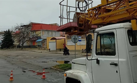 Скільки окупанти платять псевдопосадовцям у Каховському районі