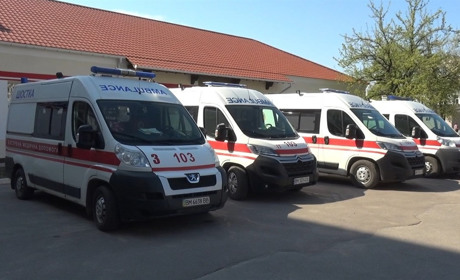 У Шостці жінка випала з п'ятого поверху