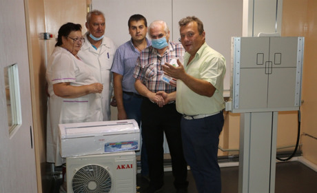 В кабинете флюорографии Попаснянской больницы появился кондиционер