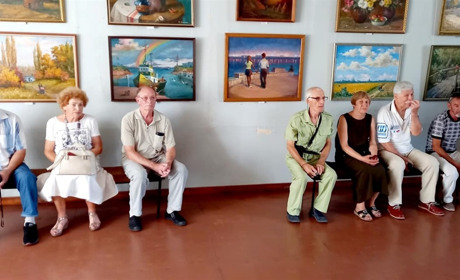 Картина, корзина, картонка