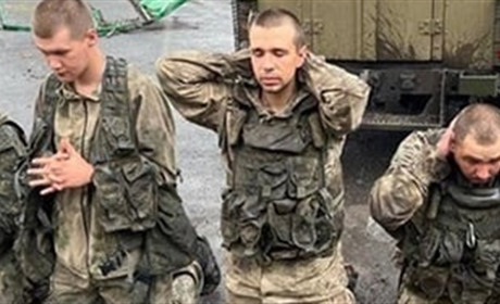 Голодні вилазять із окопів: як росіяни здаються в полон на фронті