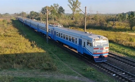 Через Кривин курсують додаткові електрички. Розклад руху електропоїздів на Рівне та Шепетівку