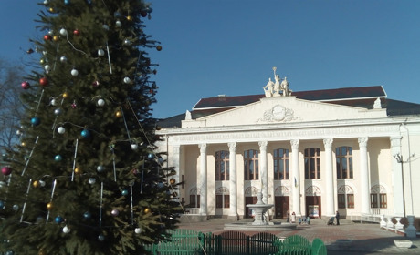 Як відкриватимуть ялинку в Новій Каховці