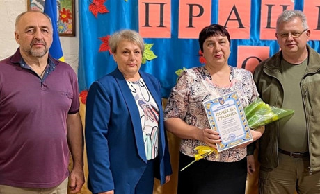 Освітяни Великобурлуччини приймали вітання з нагоди професійного свята