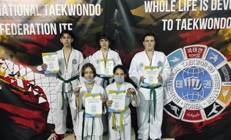 Переяславці тріумфували в чемпіонаті області з таеквон-до ІТФ