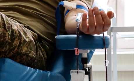 Нетішинські військовослужбовці Національної гвардії України здали кров для поранених захисників