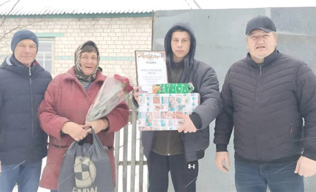 Старшокласника з Есмані відзначили за відвагу: він виніс з-під завалів поранену жінку