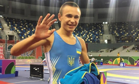 Борець з Волновахи Олександр Яковлев здобув срібну медаль на Олімпійському фестивалі в Баку 